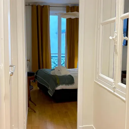 Apartment Magdebourg Paris
